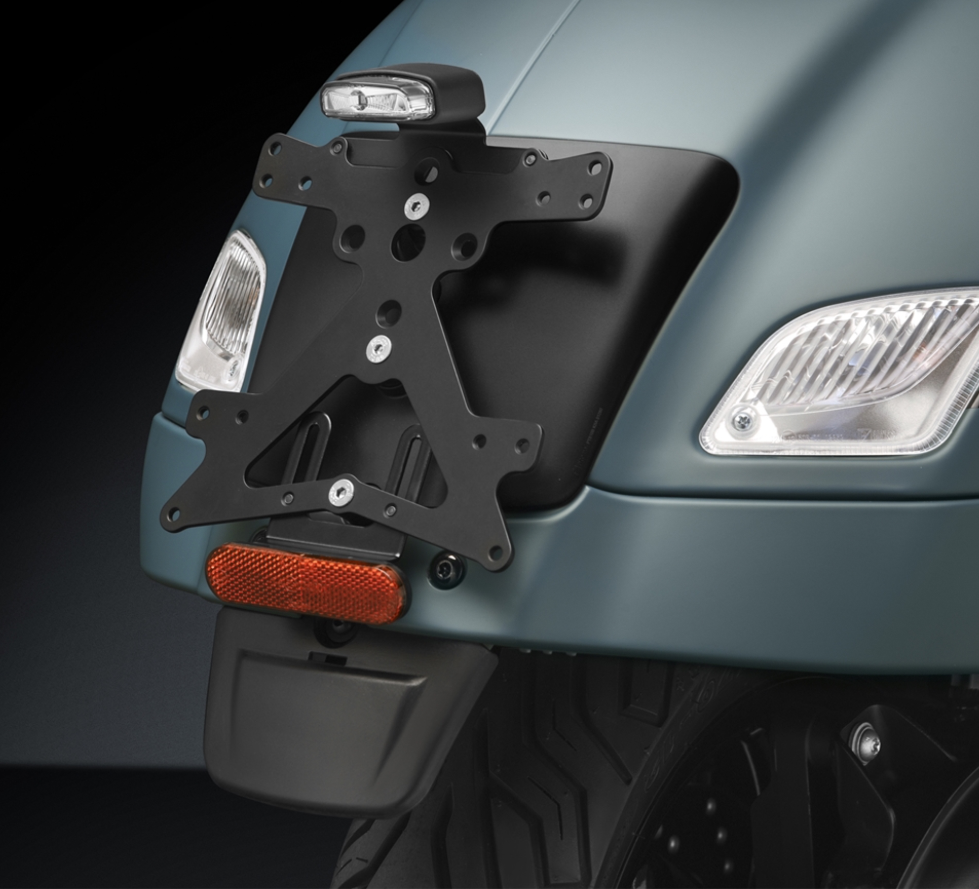 Nummernschildhalter Rücklicht RIZOMA für Vespa GTS/​GTS Super/​GTV/​GT 60/​GT L 125-300ccm 4T LC