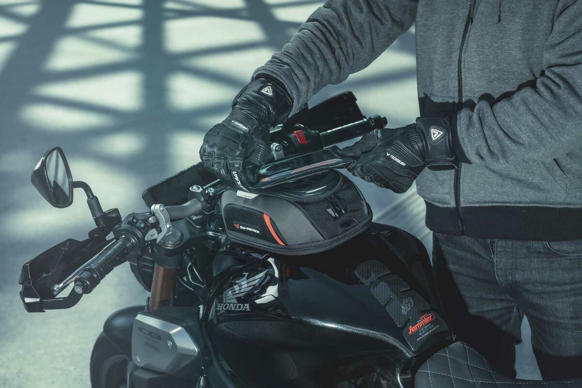 SW-Motech Smartphone Drybag für MOLLE-Aufsatz