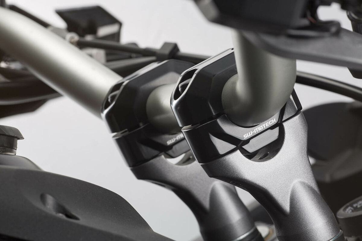 SW-Motech Lenkererhöhung, schwarz für Ø 22 mm Lenker, H=20 mm für Yamaha XT 660 R /X