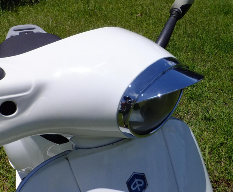 Lampenring mit Lampenschirm für Vespa ET2 /​ET4 50-150ccm, chrom