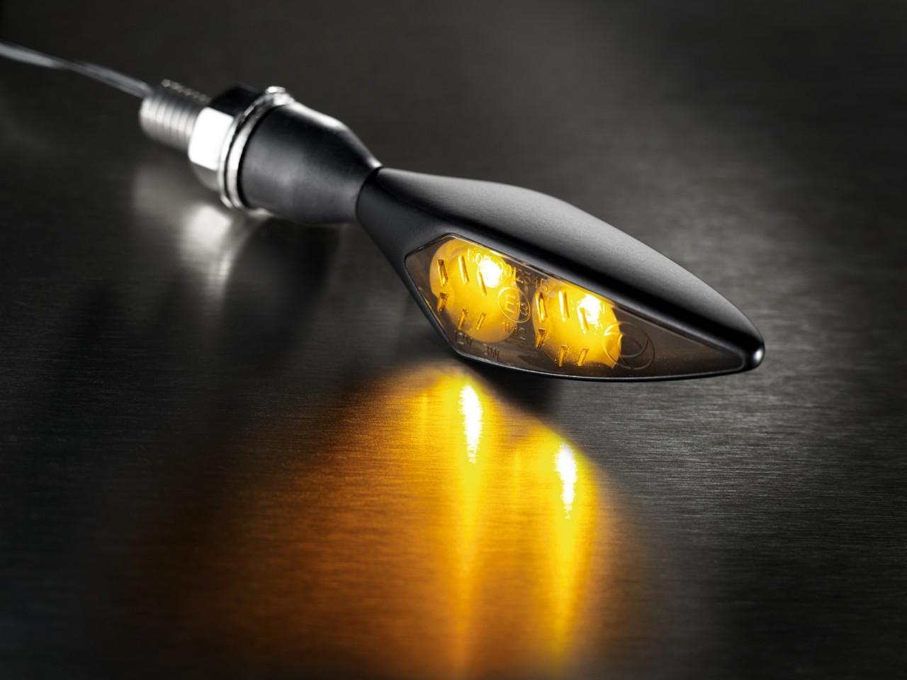 Kellermann Blinker, Rhombus Dark, Stahl, LED, VL/HR, 12 V, schwarz seidenmatt, M8x20, E-geprüft