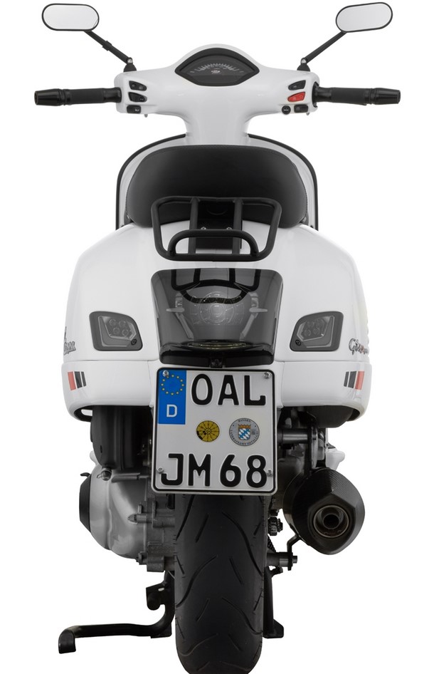 Gepäckträger hinten 70's für Vespa GTS /​ GTS Super HPE 125-300 ('19-), schwarz glänzend