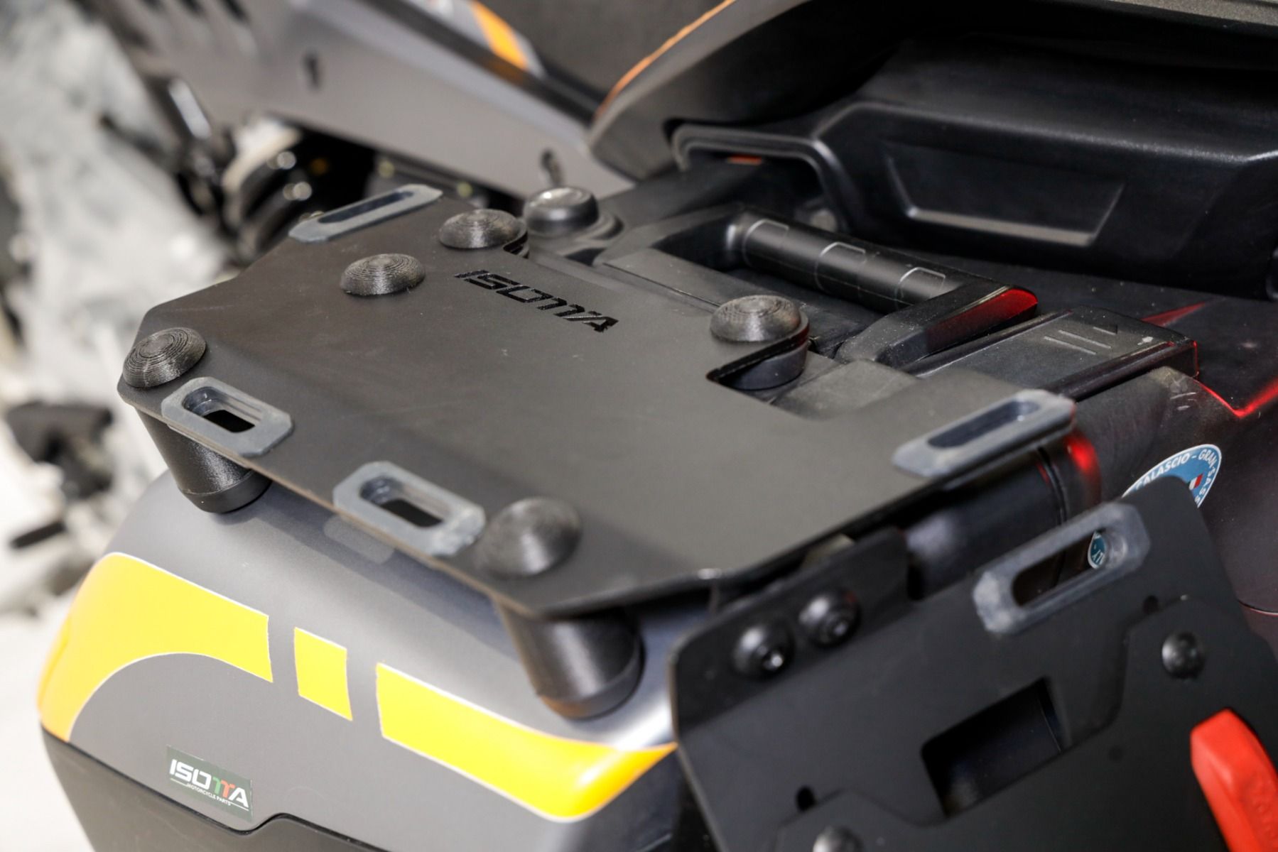 Gepäckträger für Originale Seitenkoffer Moto Guzzi Stelvio 1000