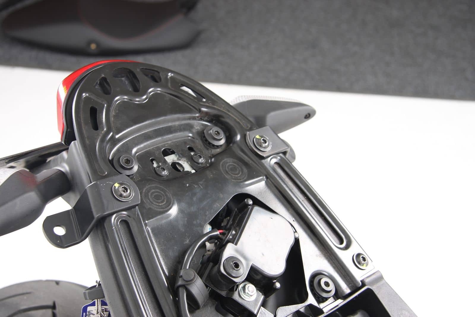 C-Bow Seitenträger schwarz für Ducati Monster 1100 Evo (11-13) Hepco & Becker