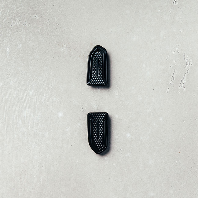 Fußrastenabdeckung, Dark Rider, Aluminium, schwarz für Moto Guzzi V7 III/ V9 Bobber/ V9 Roamer