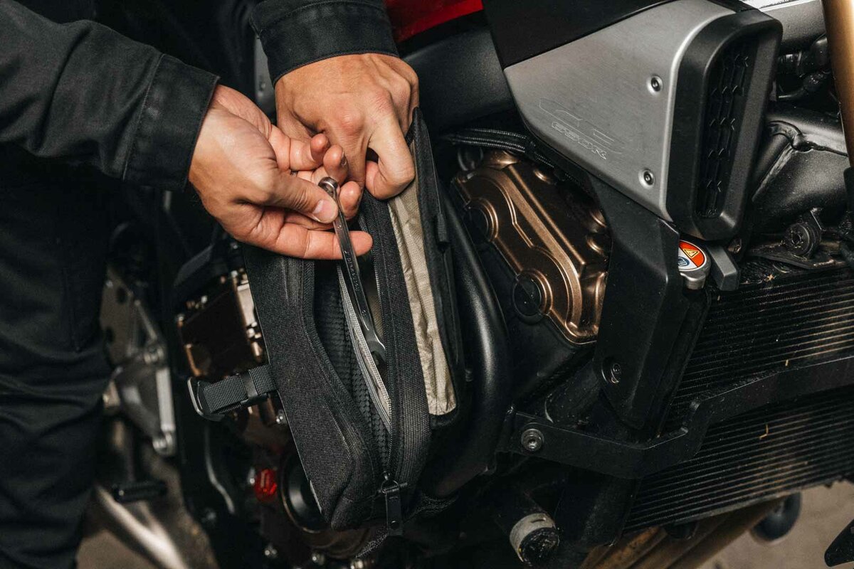 SW-Motech Legend Gear Zusatztasche LA9, schwarz