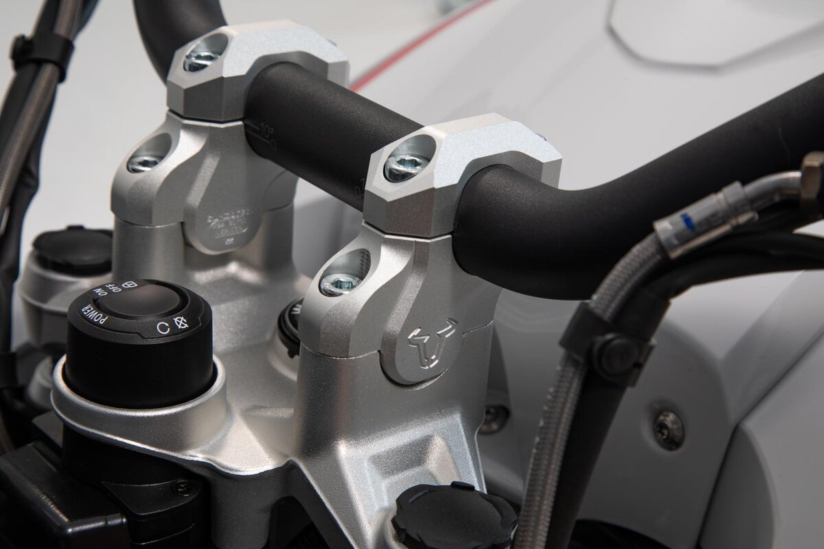 SW-Motech Lenkerverlegung, silber, H=32 mm, Verlegung um 25 mm für BMW S 1000 XR