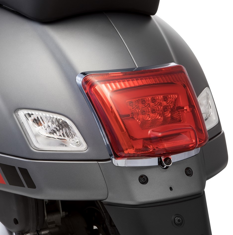 Rücklicht LED für Vespa GTS/​GTS Super/​GTV/​GT 60 125-300ccm (-'13), rot