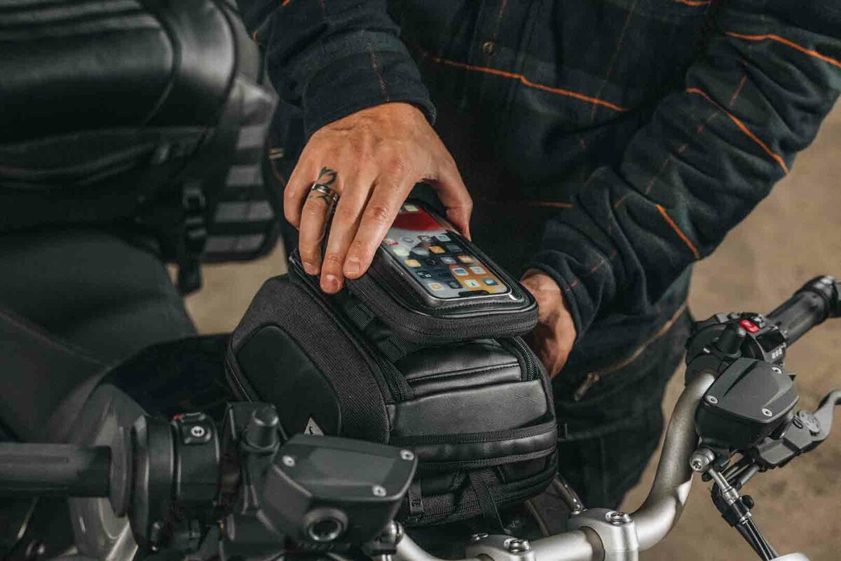 SW-Motech T-Lock Halter mit Molle-Adapter