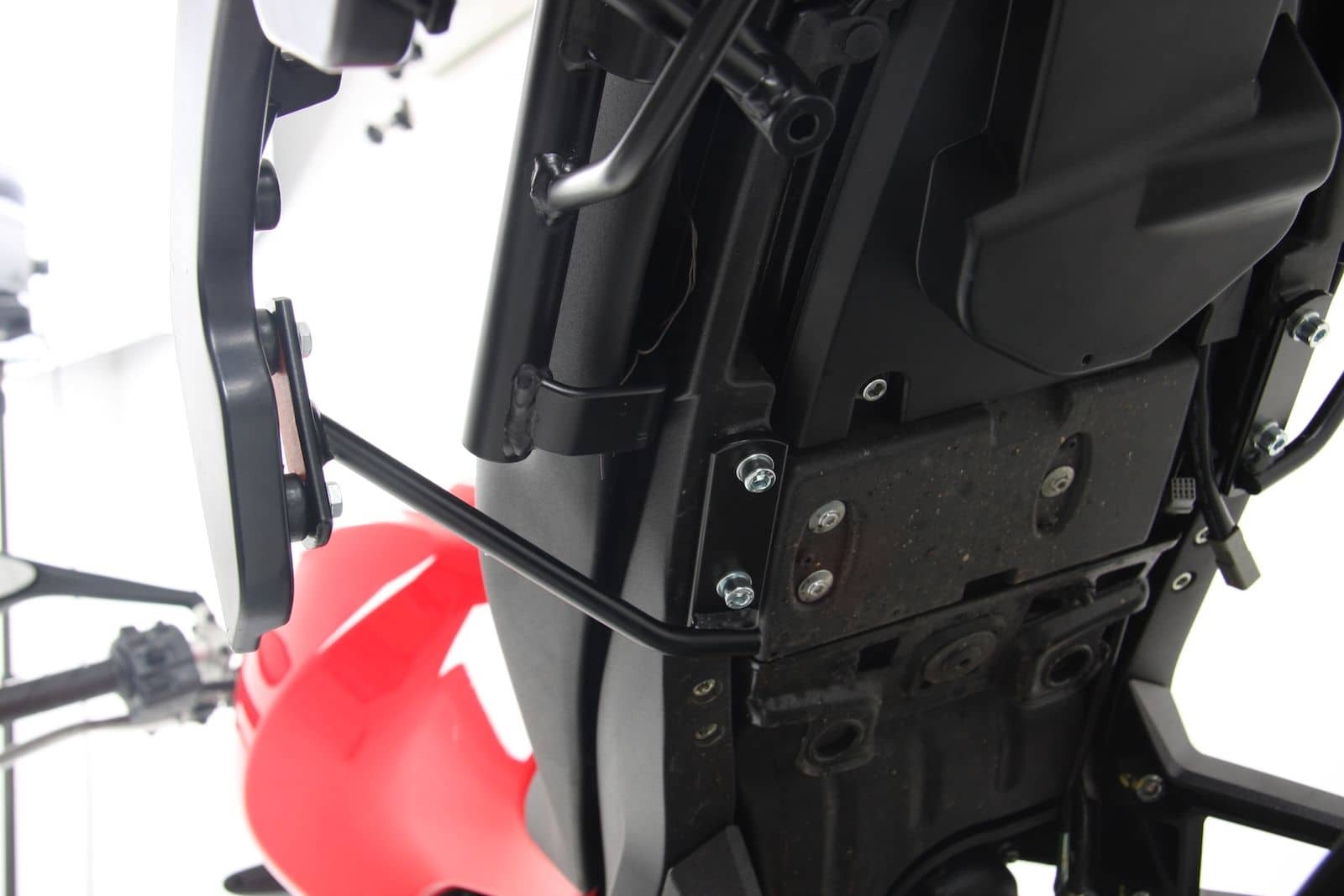 C-Bow Seitenträger schwarz für Ducati Monster 1100 Evo (11-13) Hepco & Becker