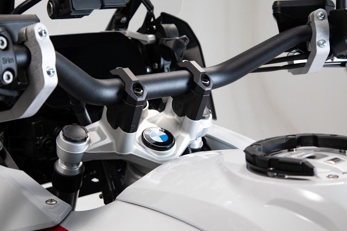 SW-Motech Lenkererhöhung, schwarz für Ø 32 mm Lenker, H=40 mm für BMW R 1200 GS LC