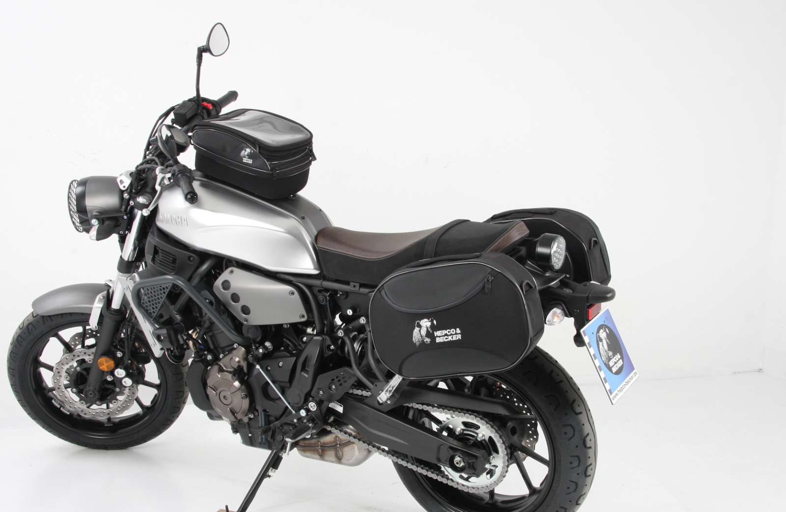 C-Bow Seitenträger schwarz für Yamaha XSR 700 / XSR 700 Xtribute (Bj.16-21) Hepco & Becker