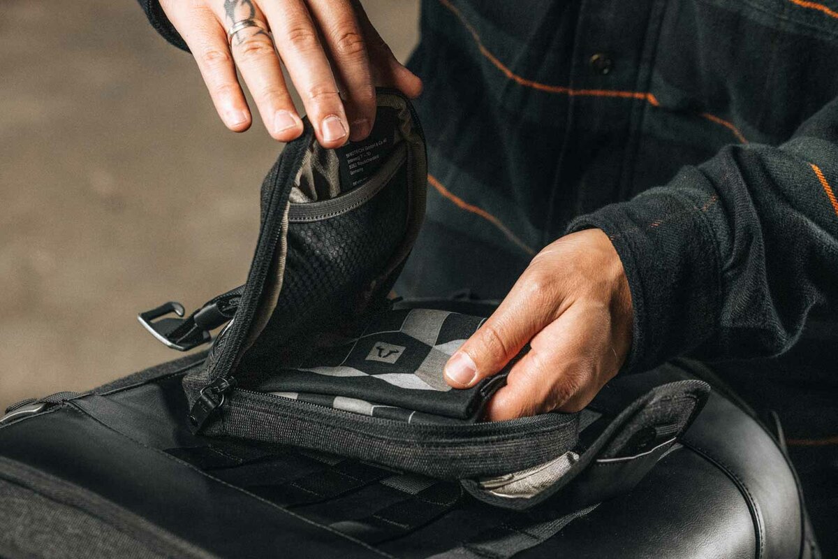 SW-Motech Legend Gear Zusatztasche LA10, schwarz