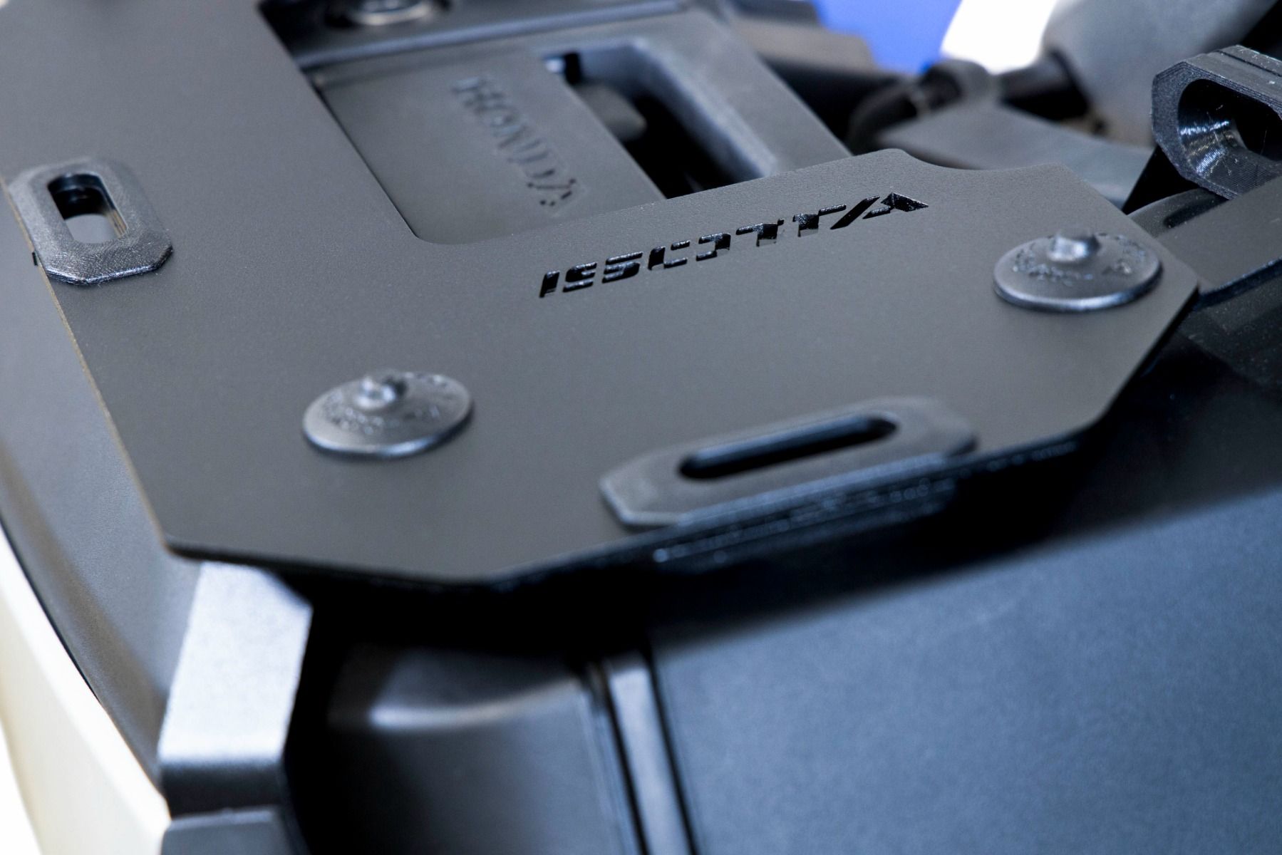 Gepäckträger für Seitenkoffer Honda XL 750 Transalp /NT 1100 /ADV 750 /NC 750 X, Alu, schwarz