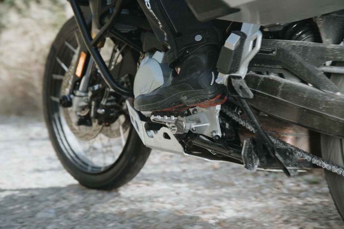 SW-Motech Verstellbare Fußrasten EVO, Edelstahl, für CRF 1000 L Africa Twin /Adventure Sports