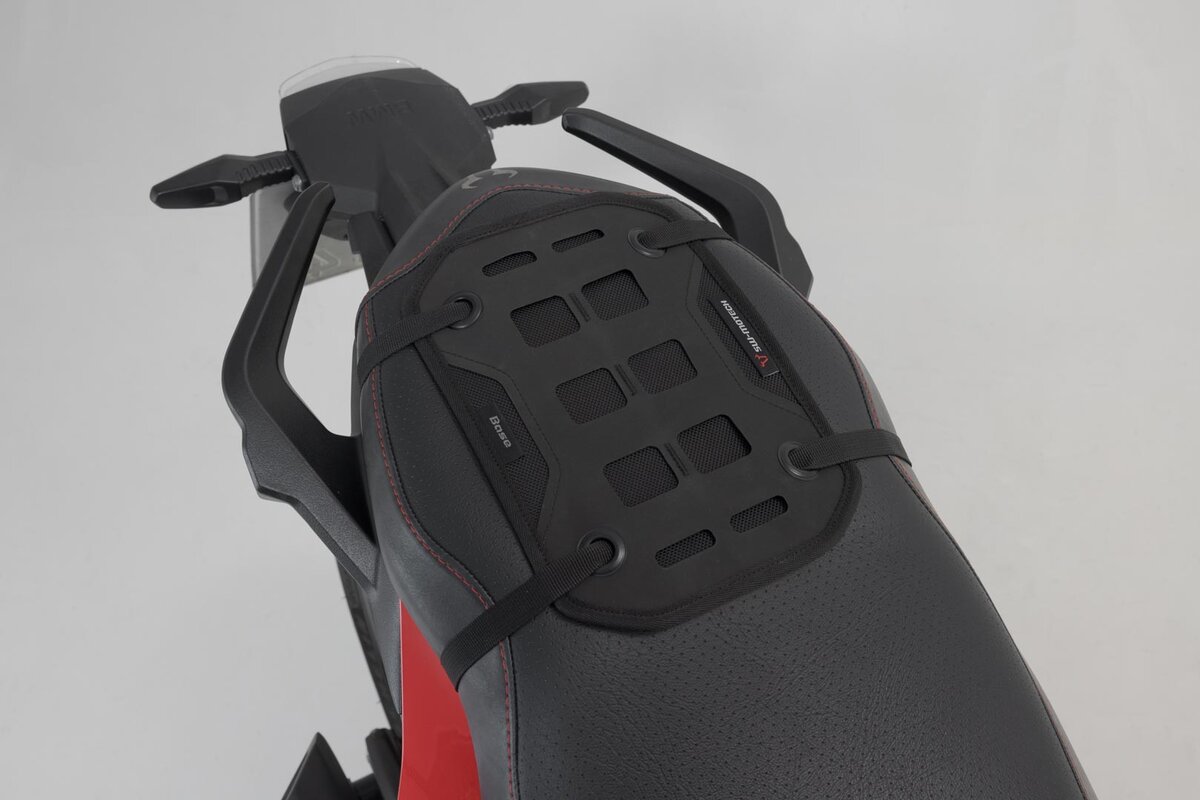 SW-Motech PRO Base mit MOLLE-Aufsatz