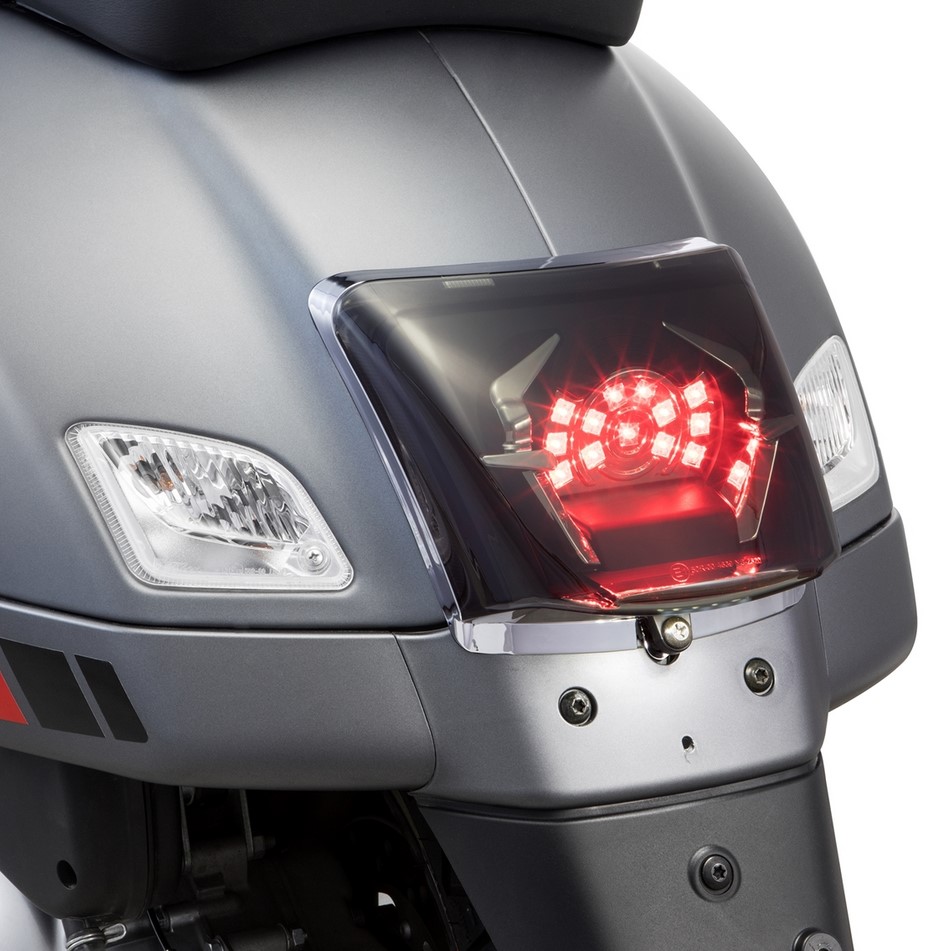 Rücklicht MK II LED für Vespa GTS/​GTS Super/​GTV/​GT 60 125-300ccm (-'13), getönt