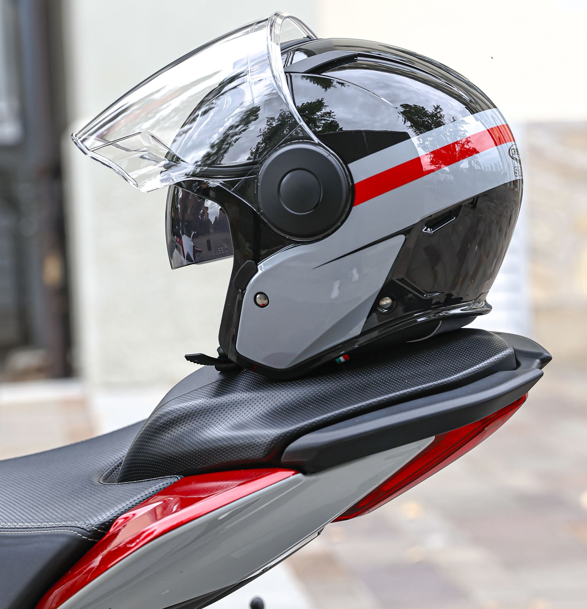 Caberg Helm Soho Zephyr schwarz/grau-rot