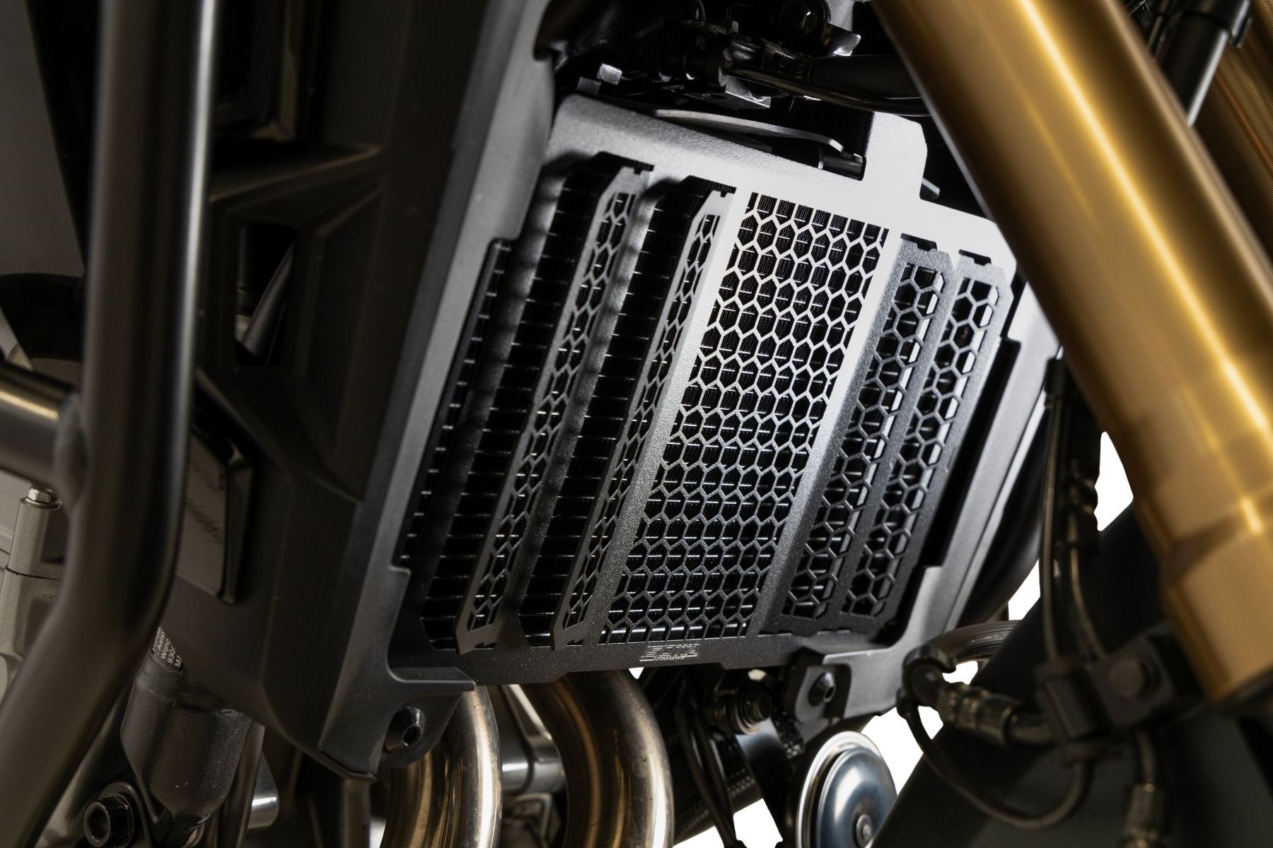 Kühlerschutz für Honda CB 500 X (19-23) / NX 500 (24-) Alu schwarz