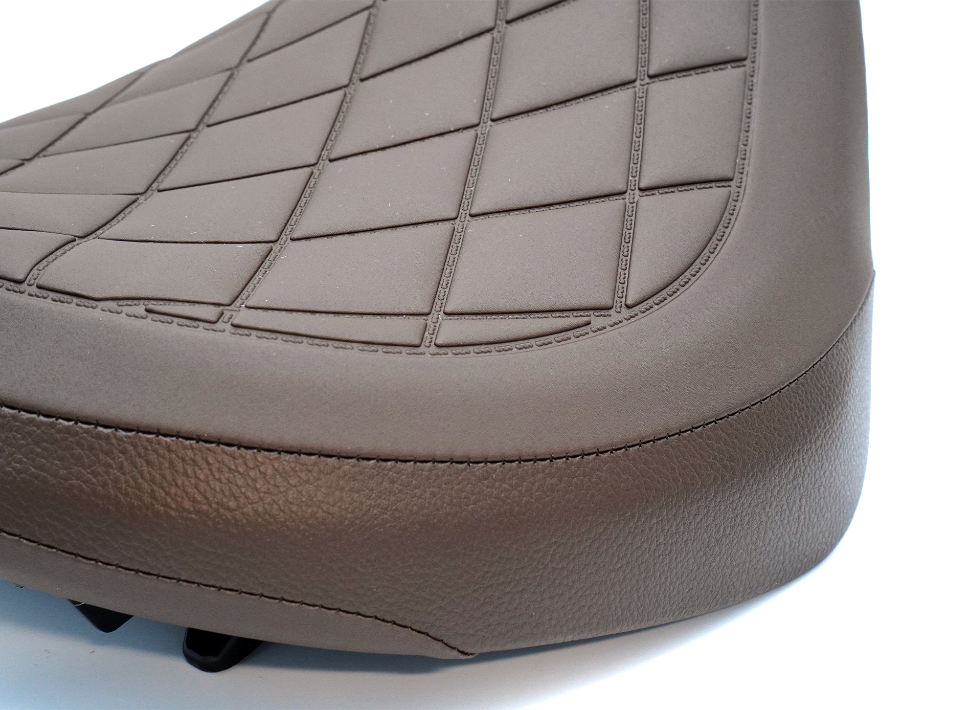Diamond-Stitch Komfort-Sitzbank braun für Honda CMX 1100 Rebel (21-25) Original
