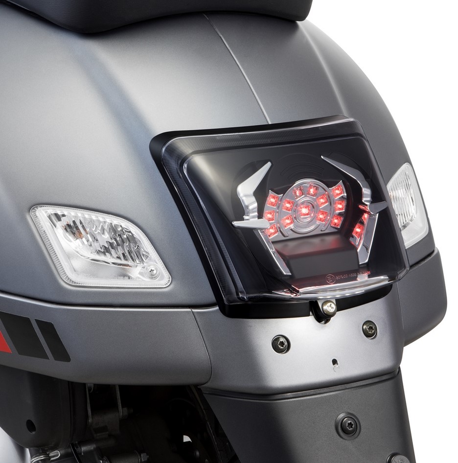 Rücklicht MK II LED  für Vespa GTS/​GTS Super/​GTV/​GT 60 125-300ccm (-'13), klar