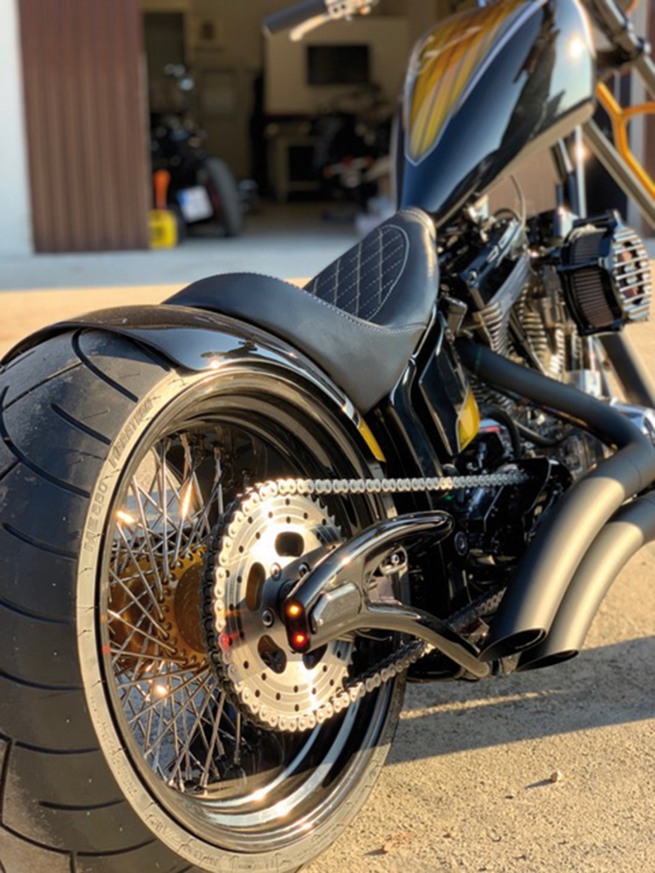 Kellermann Rück- und Bremslicht, Atto RB Dark Integral, Aluminium, LED, HL/HR 12 V, schwarz glänzend