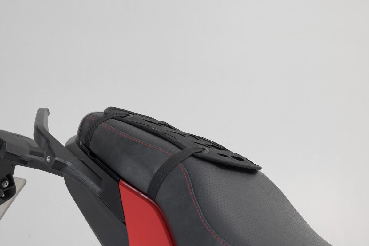 SW-Motech PRO Base mit MOLLE-Aufsatz