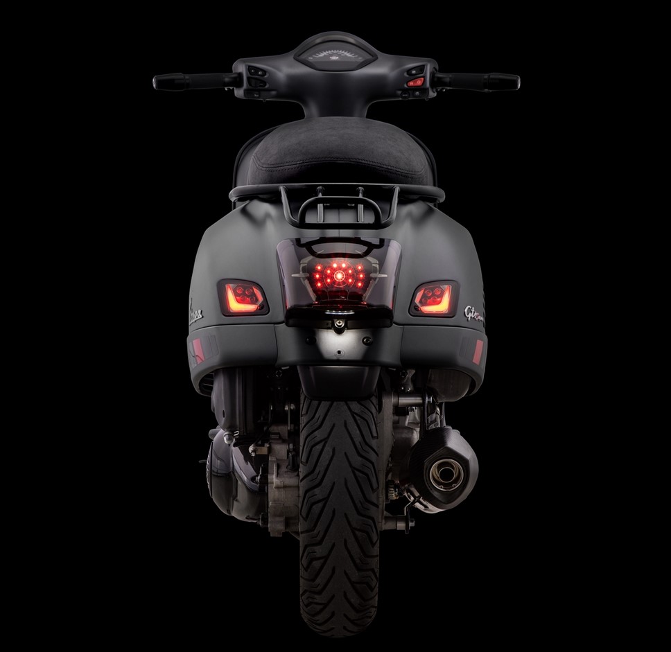 Rücklicht Set für Vespa GTS/​GTS Super/​GTV 125-300ccm ('14-'18), getönt