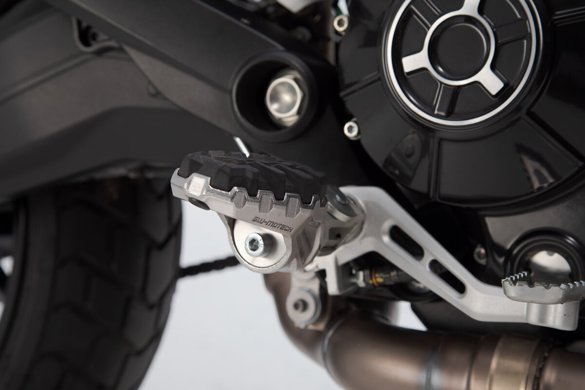 SW-Motech EVO Fußrasten-Kit Ducati Modelle / Benelli TRK 502 X (18-)
