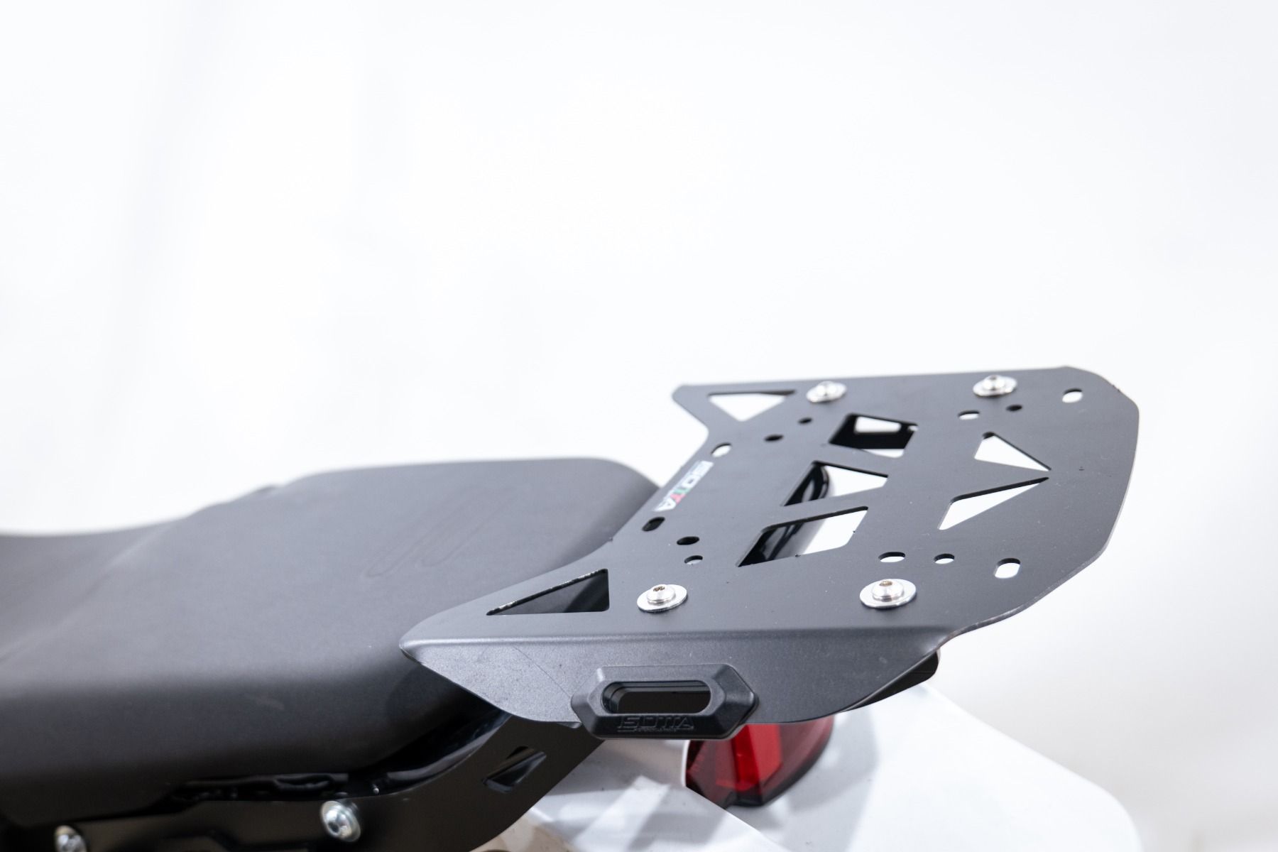 Gepäckträger aus Stahl für Ducati DesertX, schwarz