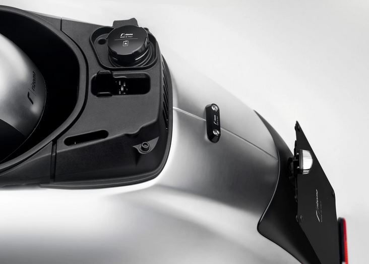 Tankdeckel RIZOMA für Vespa, schwarz