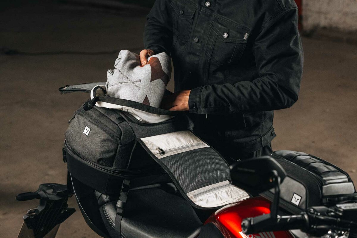 SW-Motech Legend Gear Hecktasche LR4, schwarz