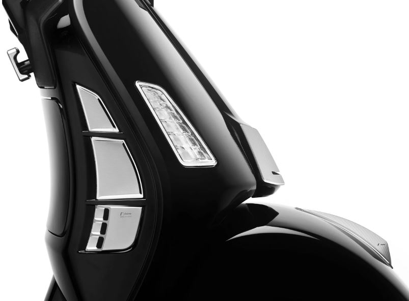 Kotflügelnippel RIZOMA für Vespa GTS/​GTS Super 125-300ccm (`23-), silber