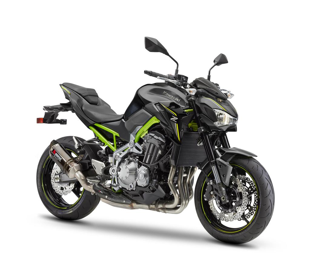 Akrapovic Carbon Sportauspuff für Kawasaki Z 900 70kW A2-Varinte (20-24)
