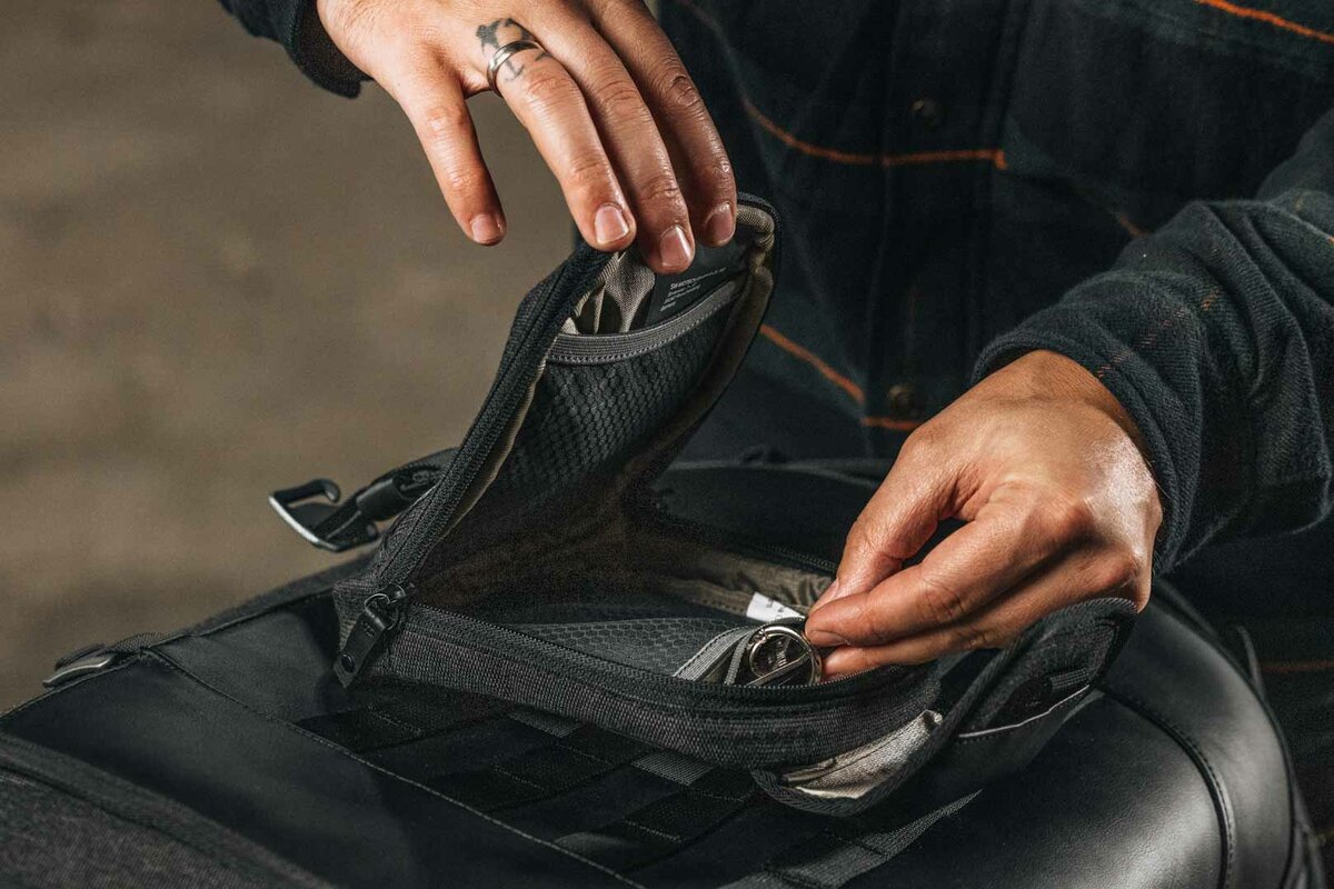 SW-Motech Legend Gear Zusatztasche LA10, schwarz