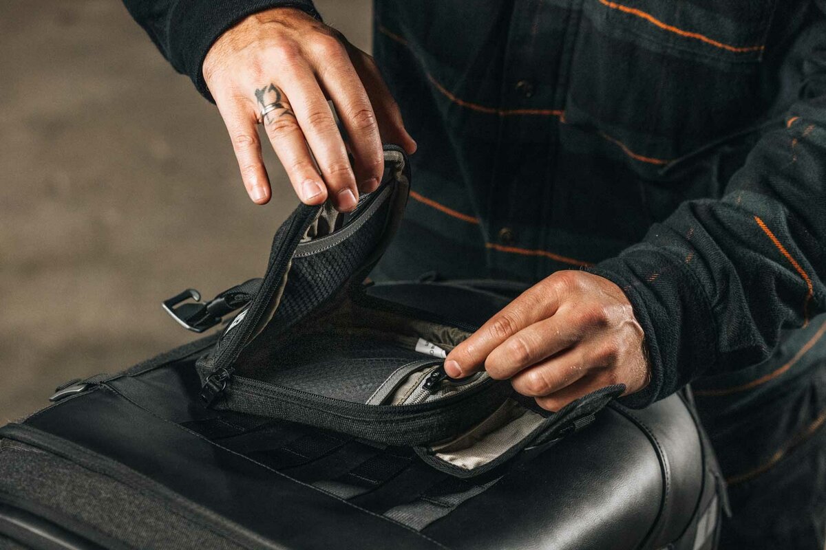 SW-Motech Legend Gear Zusatztasche LA10, schwarz