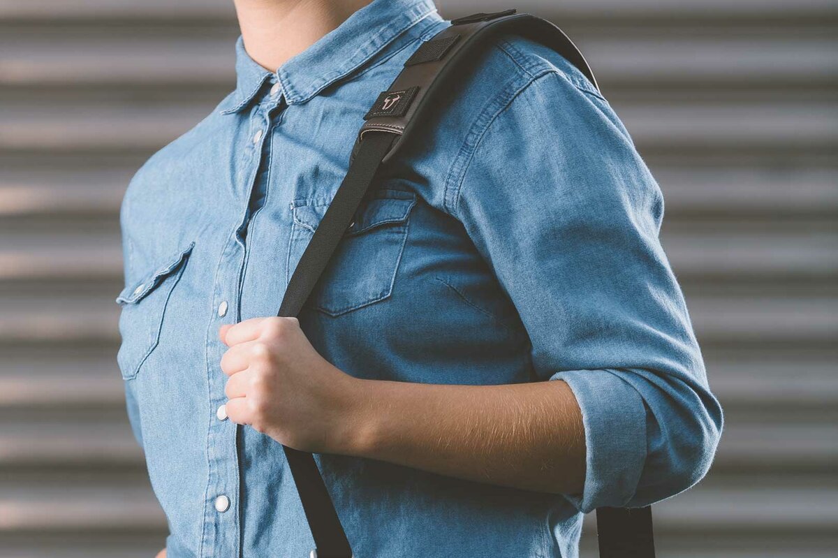 SW-Motech Legend Gear Schultergurt LA4 Black Edition für LT1/LT2, LR1/LR2, LS1/LS2, LC1/LC2