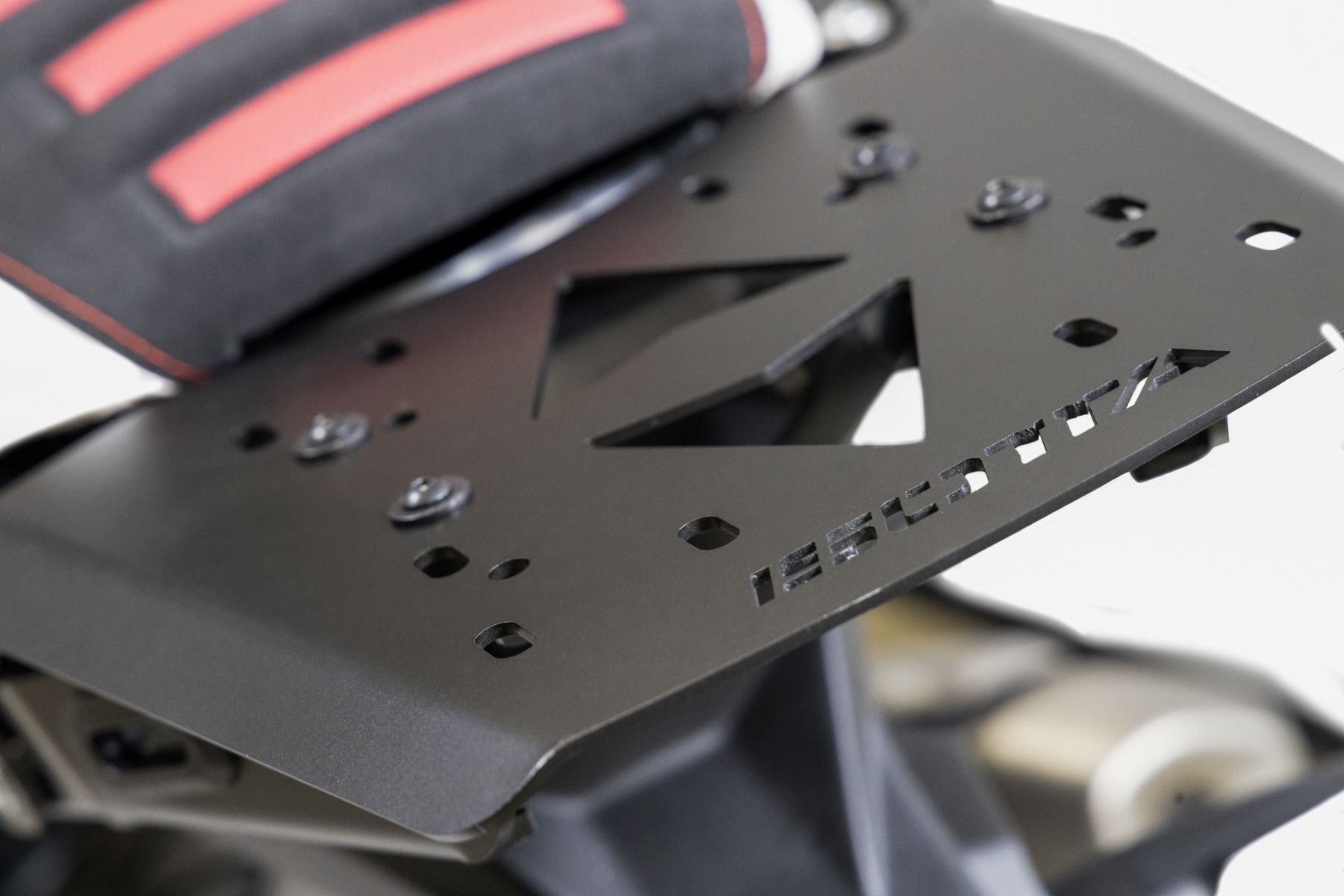 Gepäckträger aus Eisen für Honda CB 500 X (19-23)