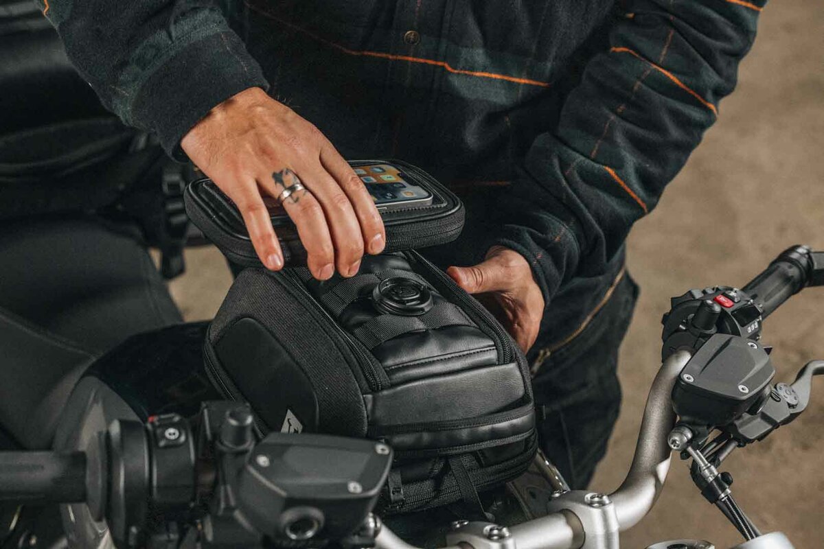 SW-Motech T-Lock Halter mit Molle-Adapter