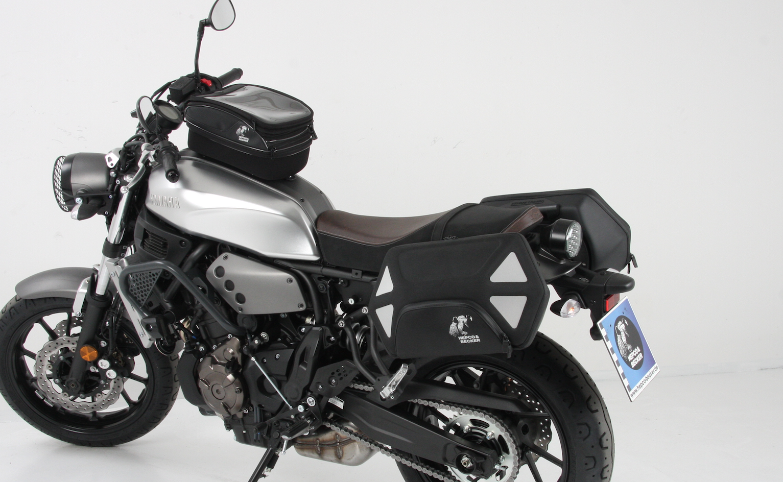 C-Bow Seitenträger schwarz für Yamaha XSR 700 / XSR 700 Xtribute (Bj.16-21) Hepco & Becker