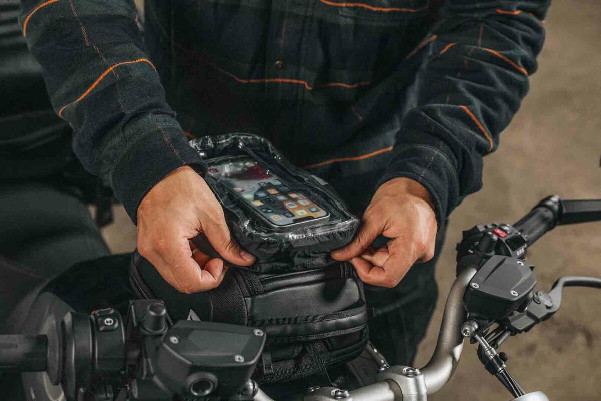 SW-Motech Legend Gear Smartphone-Tasche LA11, schwarz