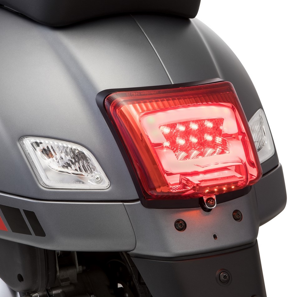 Rücklicht LED für Vespa GTS/​GTS Super/​GTV/​GT 60 125-300ccm (-'13), rot