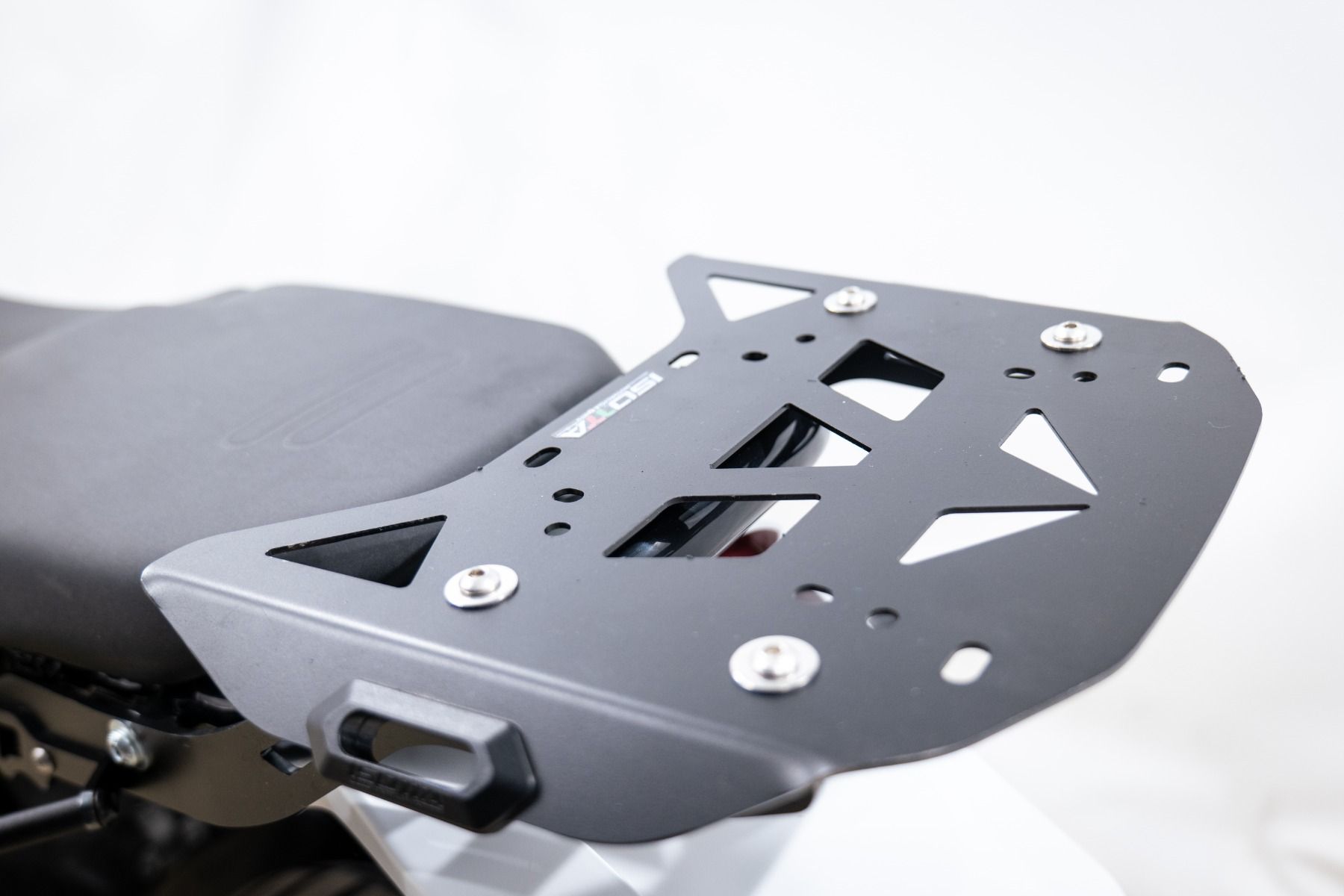 Gepäckträger aus Stahl für Ducati DesertX, schwarz