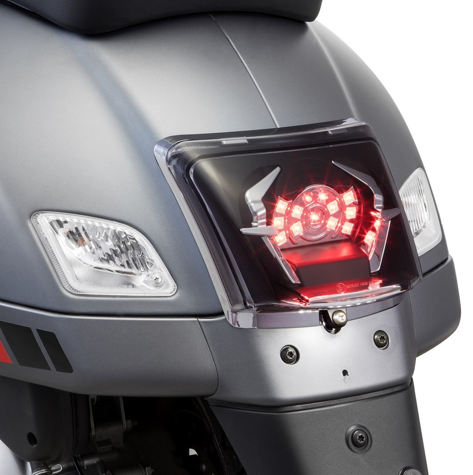 Rücklicht MK II LED  für Vespa GTS/​GTS Super/​GTV/​GT 60 125-300ccm (-'13), klar
