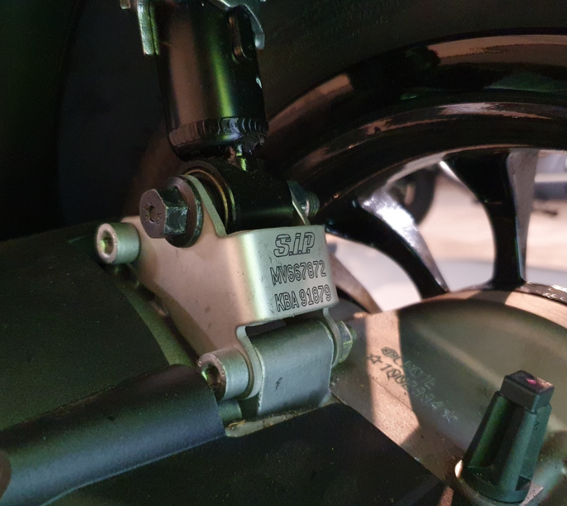 Adapter für Tieferlegung Stoßdämpfer, hinten für Vespa Primavera/​Sprint, Stahl