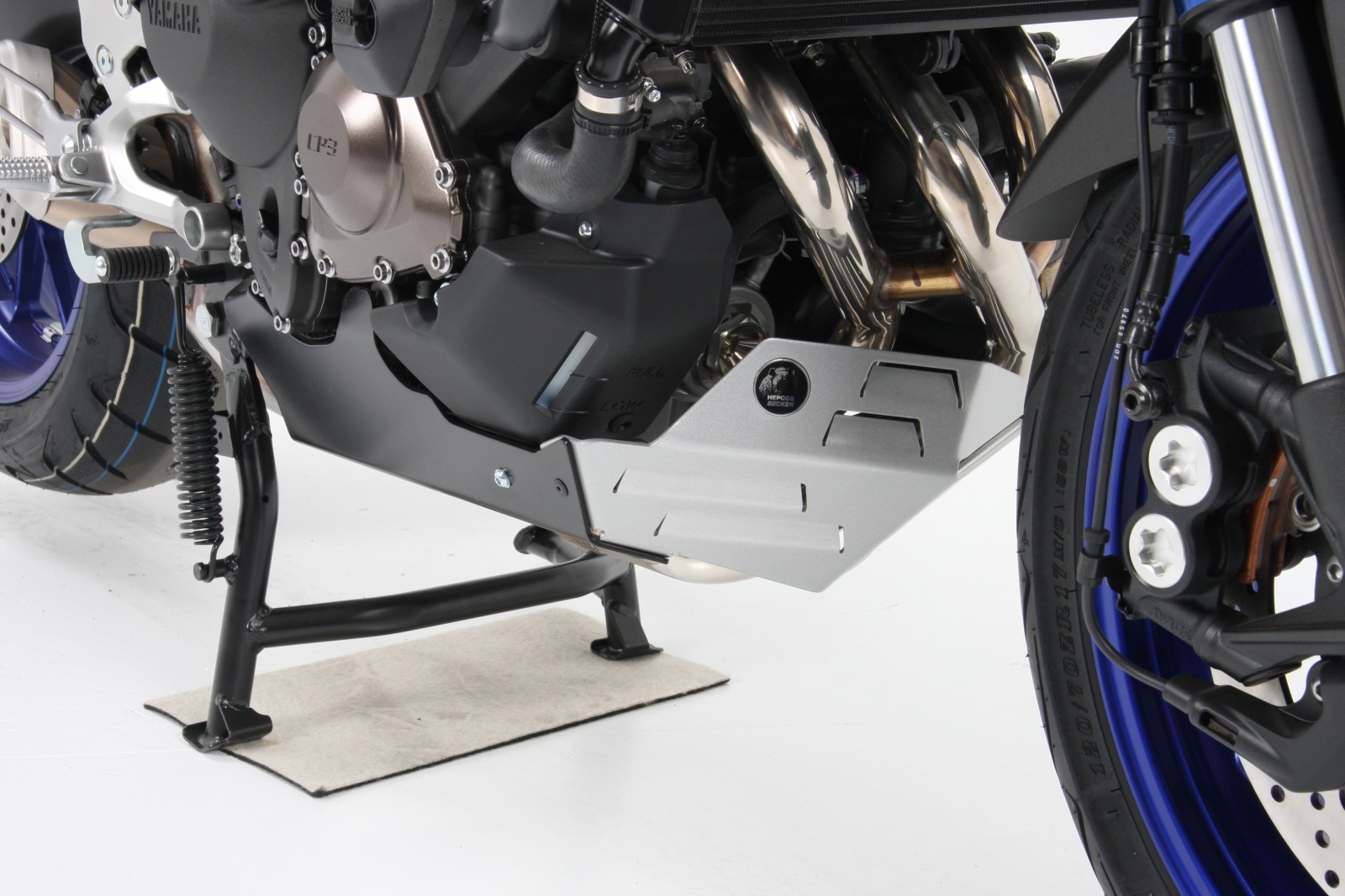Bugspoiler schwarz silber für Yamaha Tracer 900 / GT (Bj.18-) Hepco & Becker