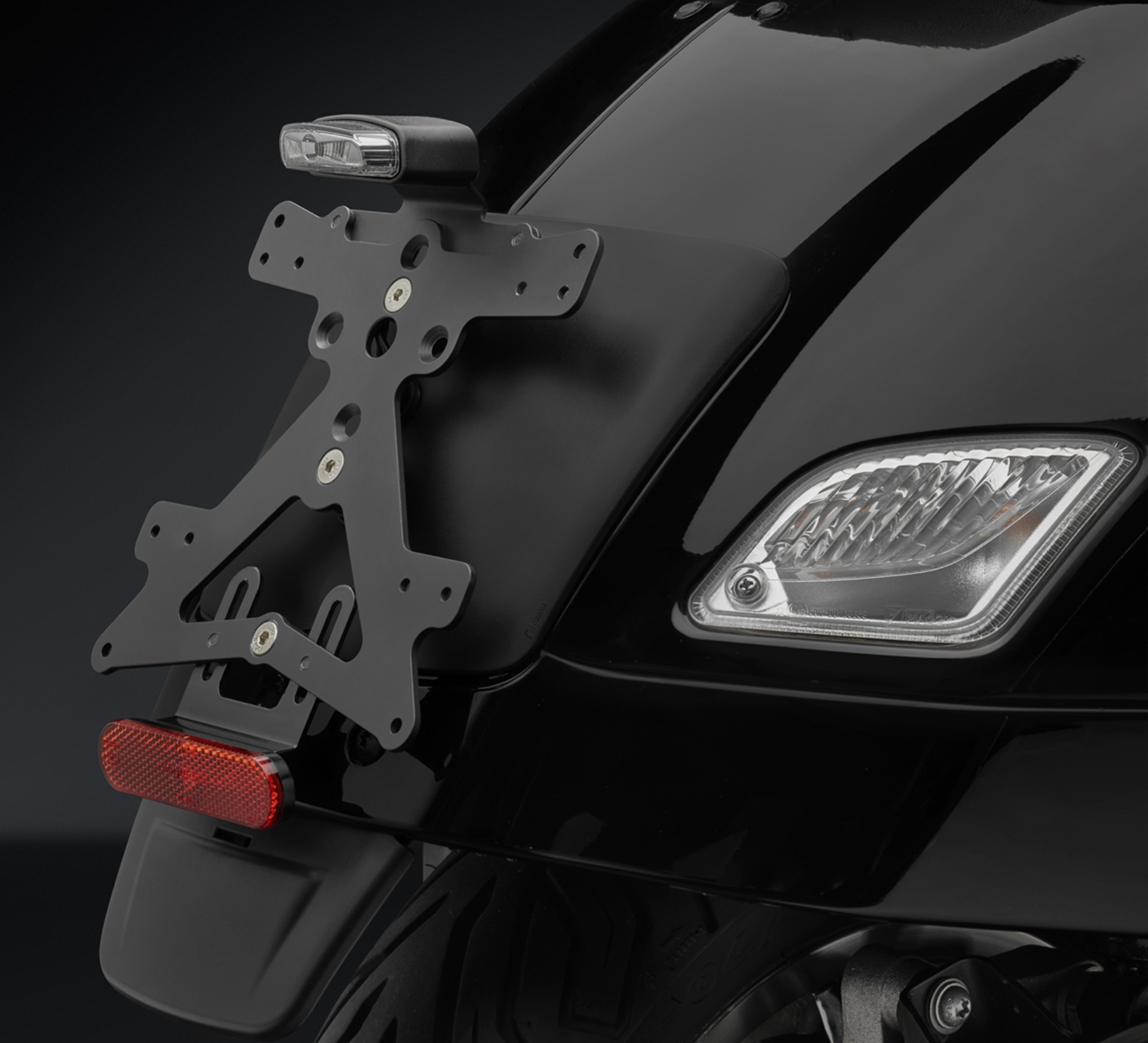 Nummernschildhalter Rücklicht RIZOMA für Vespa GTS/​GTS Super/​GTV/​GT 60/​GT L 125-300ccm 4T LC