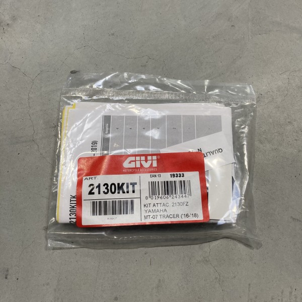 Kit für die Montage des Topcase Träger für Yamaha MT-07 Tracer (Bj.16-18) Givi