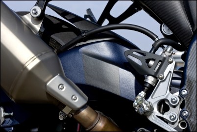 Schwingarmabdeckung, Schwarz für Suzuki GSX-S1000 BJ. 2015-2017
