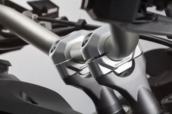 SW-Motech Lenkererhöhung, silber für Ø 28 mm Lenker, H=20 mm für Honda CRF 1100 L Africa Twin /Adven